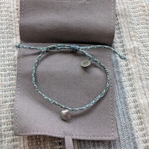 Pura Vida Silver Shell Charm Bracelet in Blue and Green